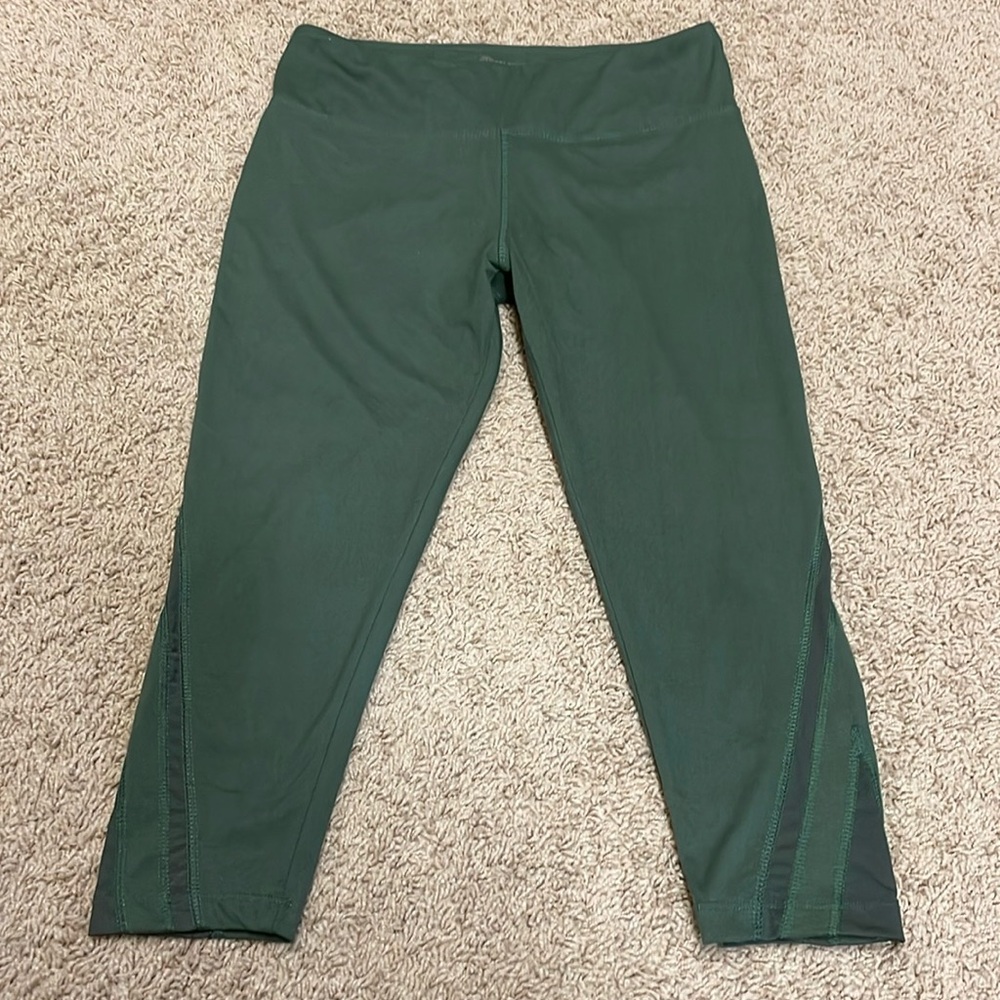 Balance collection cropped leggings